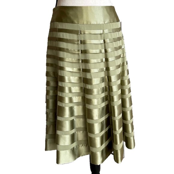 CARMEN MARC VALVO Collection Green 100% Silk Skirt A-line Tiered Size 6 - Picture 2 of 10